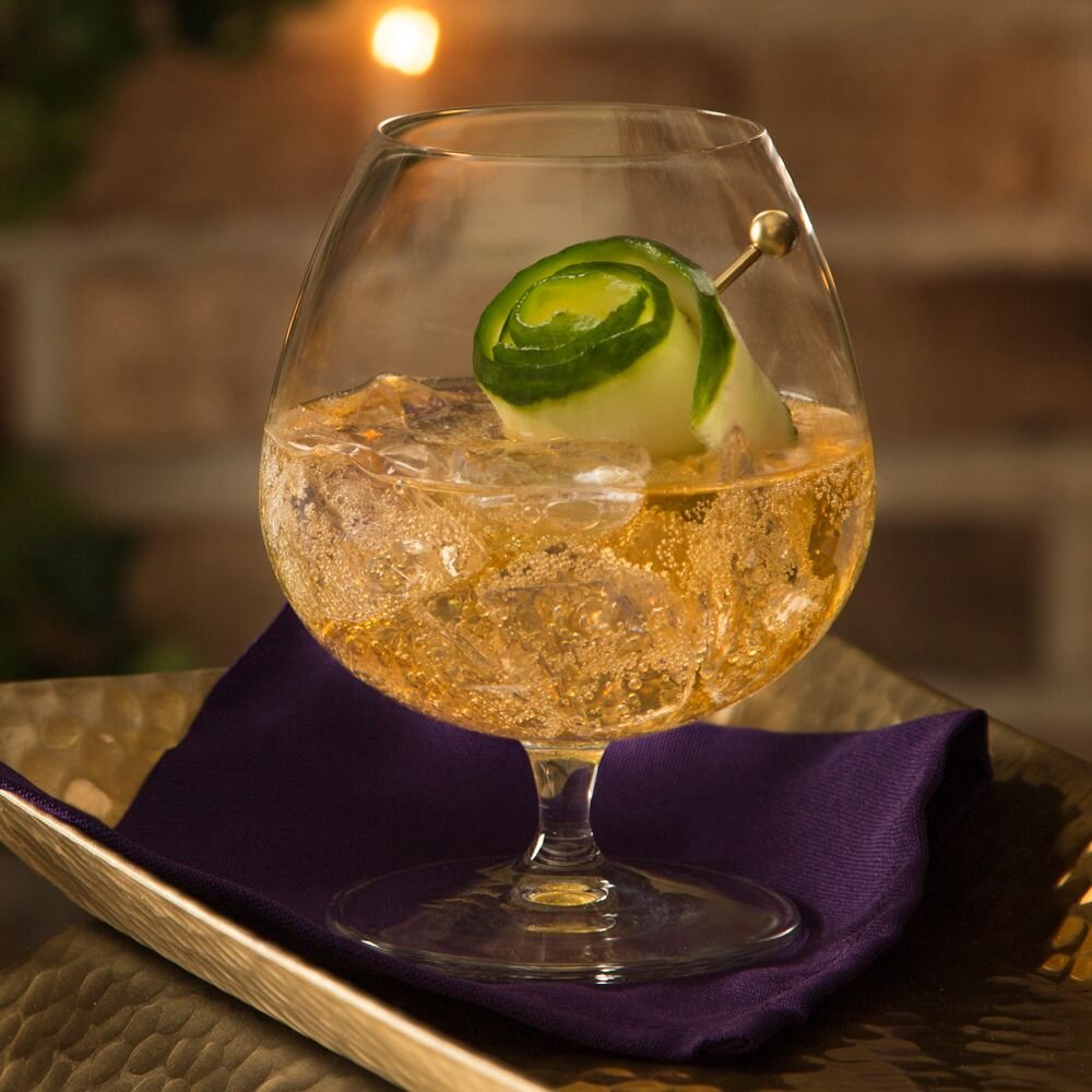 Саммит. Фото из интернета. Источник: https://i.pinimg.com/originals/38/a3/e2/38a3e2f44c63ed87eab58d9d0efce15b.jpg