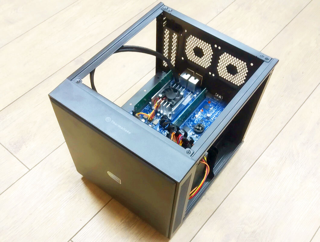 Корпус - стандартный китайский.