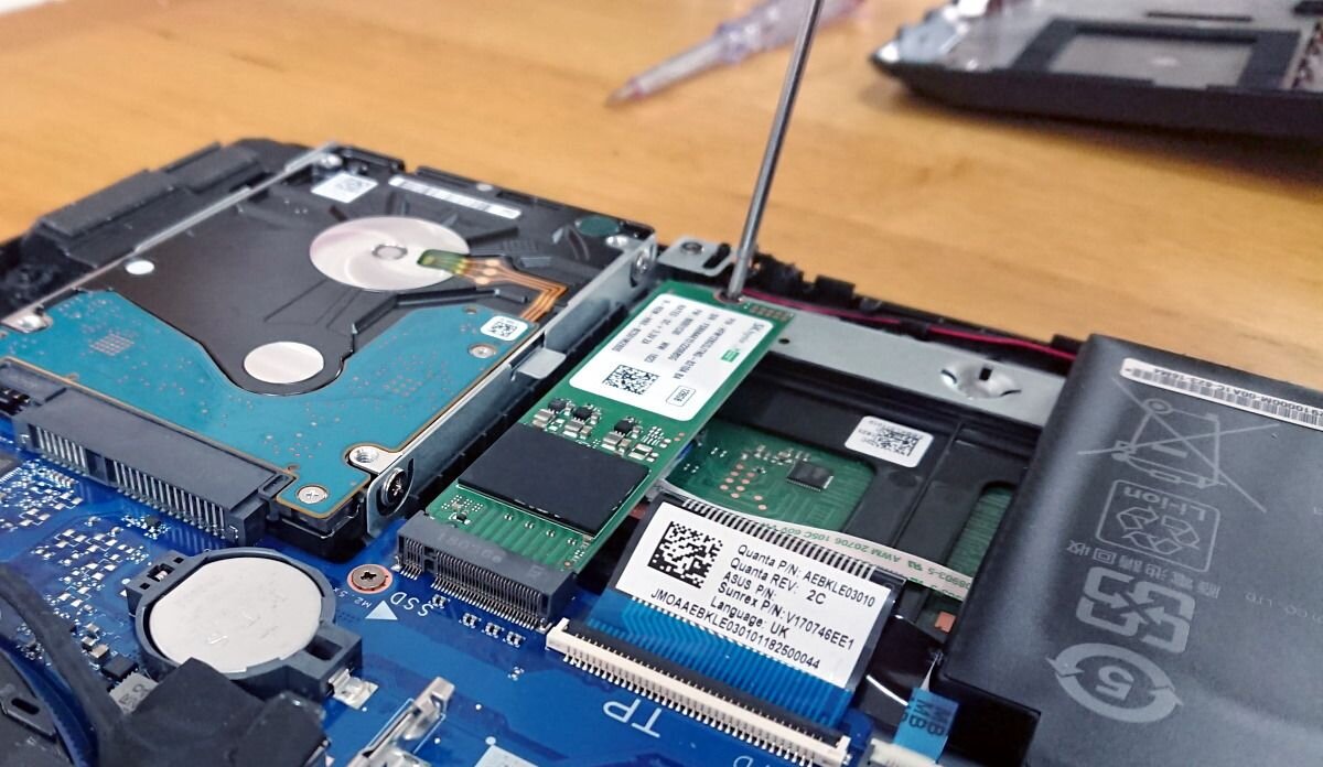 Установка windows на m2 ssd. SSD m2 2080. Ссд накопитель м2. Ссд m2 для ноутбука. M2 2060 SSD.