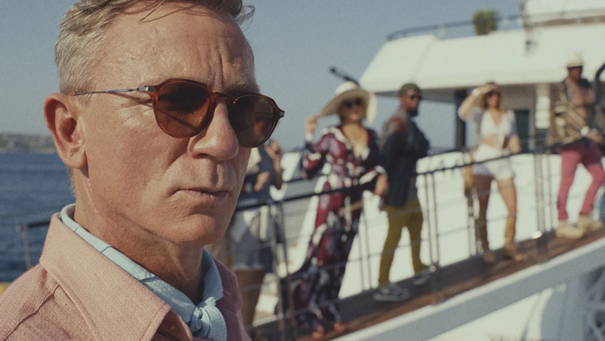 Кадр из фильма "Достать ножи 2" (2022)