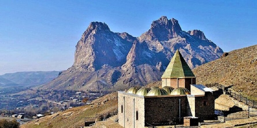 Исторический армянский край Нахиджеван (в 1921 г. незаконно был передан в состав искусственного образования Азербайджан)