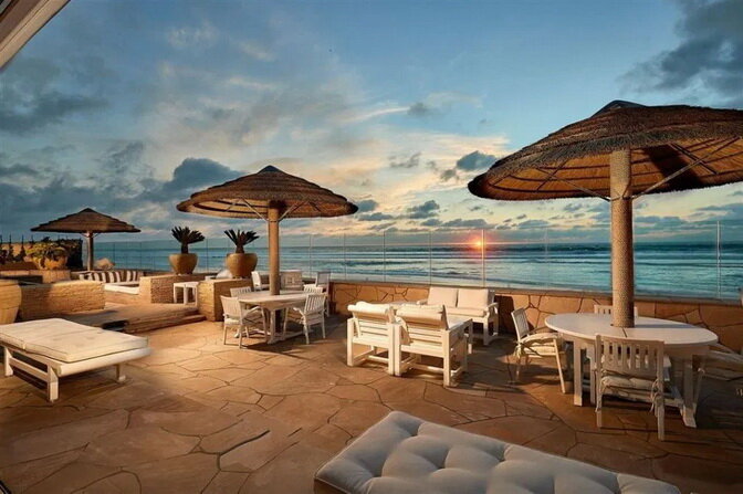 Океанский фасад длиной около 36,5 метров