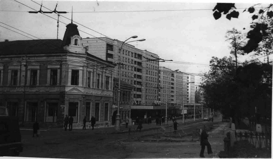 Здание СЭС на Комсомольском проспекте, 1977 год. Источник: pastvu.com