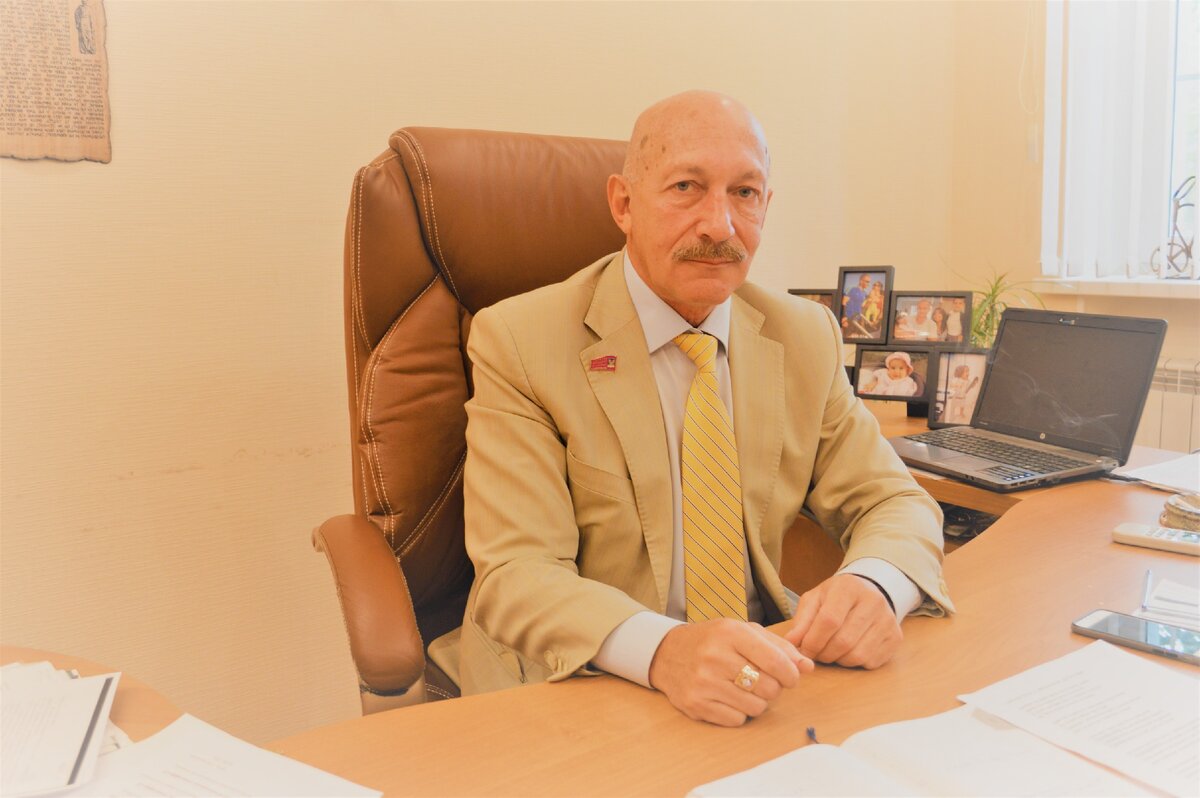 Глав.врач районной больницы Воскресенского района Юрий Райхман, фотография из Интернета