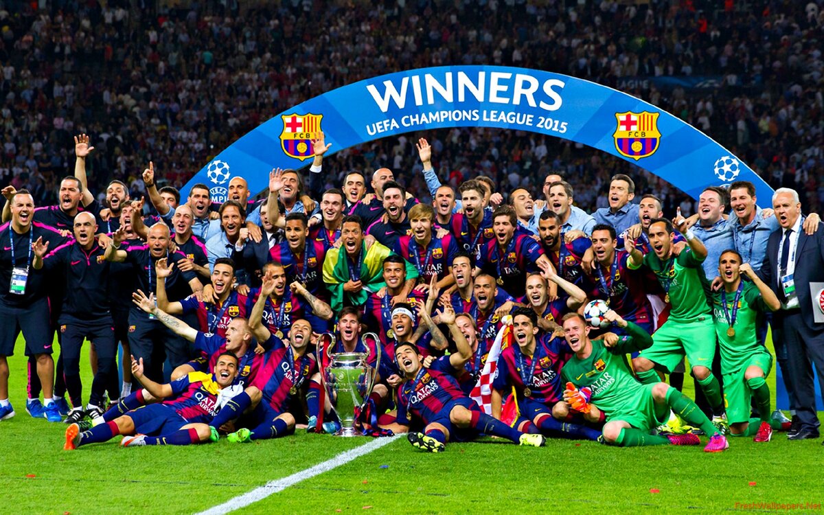 Чемпионский состав "Барселоны" образца 2015 года
