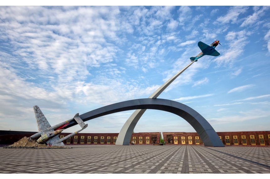 Общий вид мемориала(фото взято на просторах интернета)