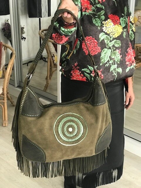 Кожаные сумки с бахромой. Ателье Ирины Берзиной.