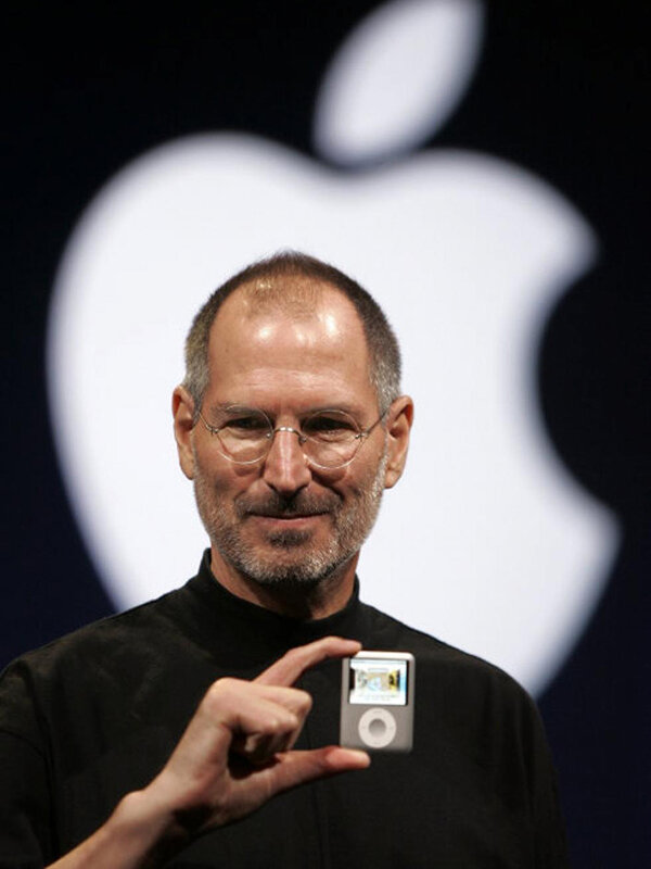 СТИВ ДЖОБС во время презентации
