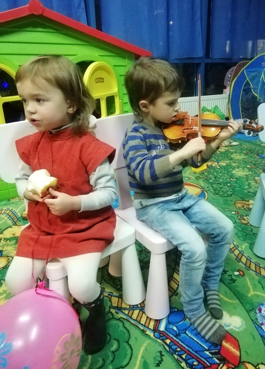 Фотография со скрипичного концерта для детей 3 декабря 2019