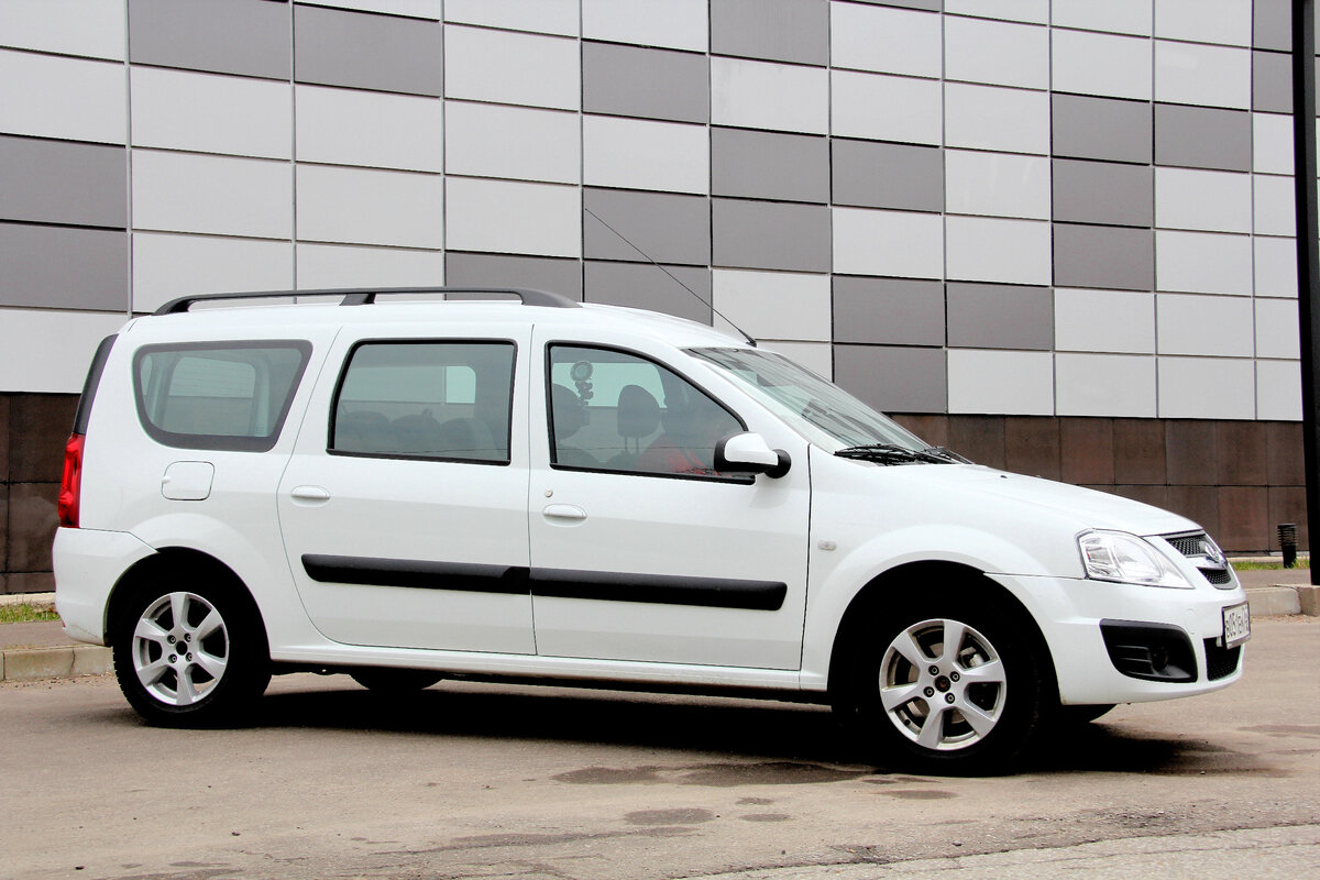 Lada Largus CNG - экономичный универсал.