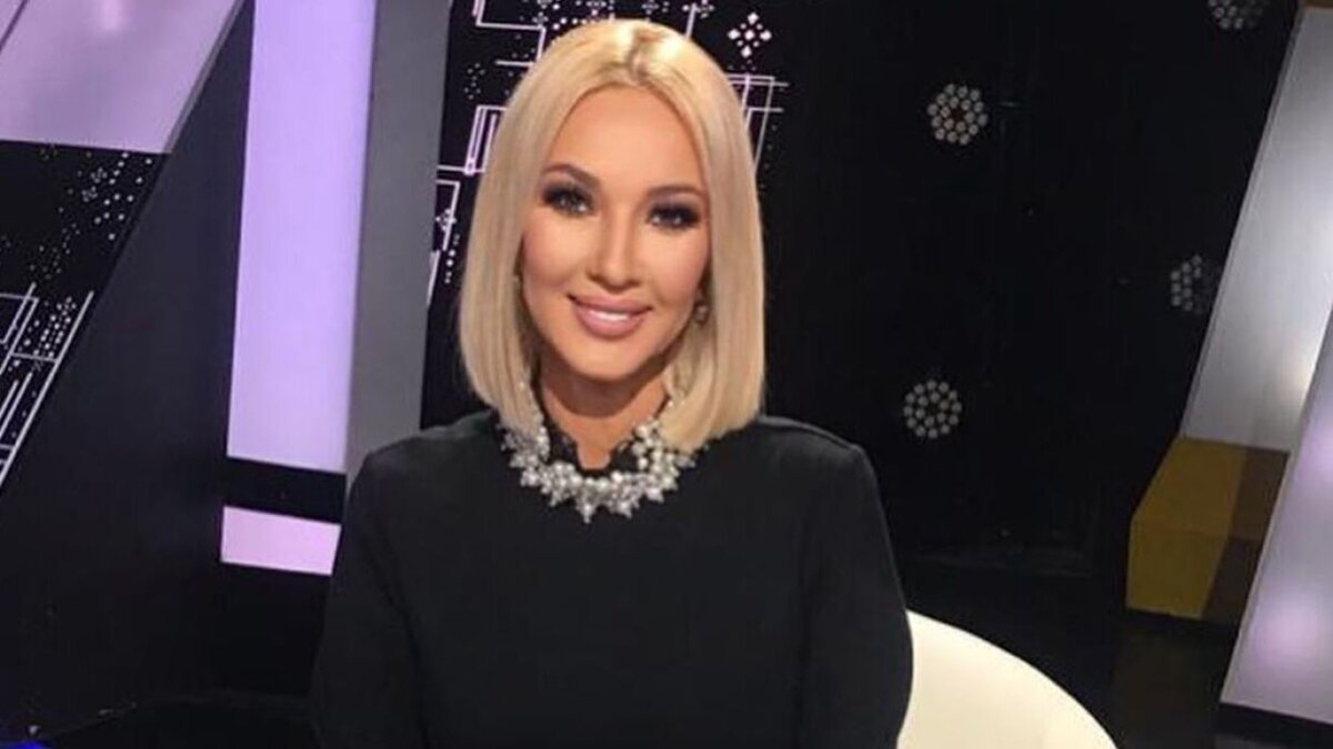Телеведущая Лера Кудрявцева