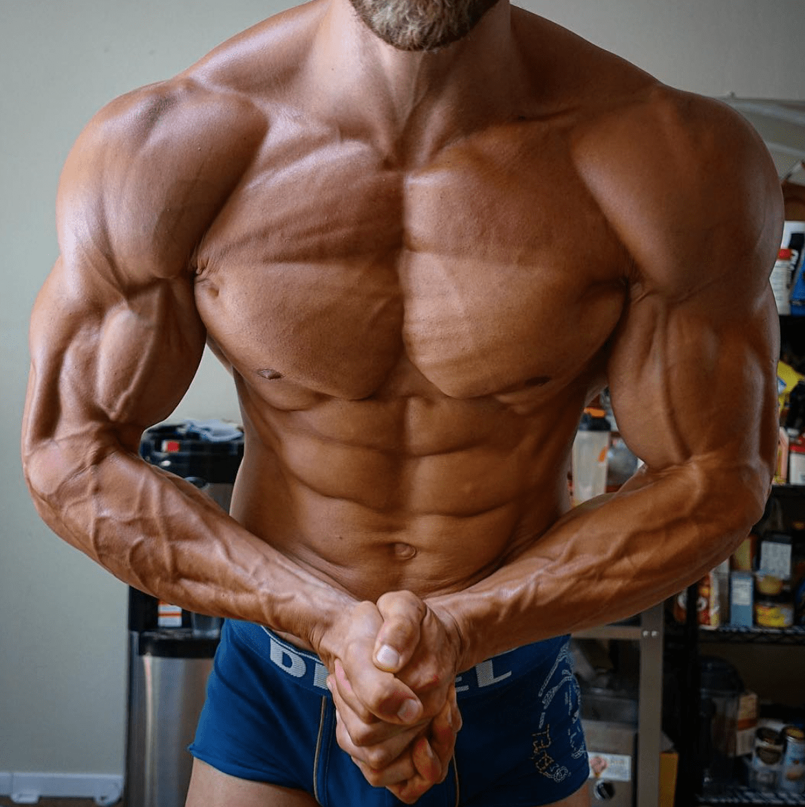 рост мышц груди у мужчин фото 45