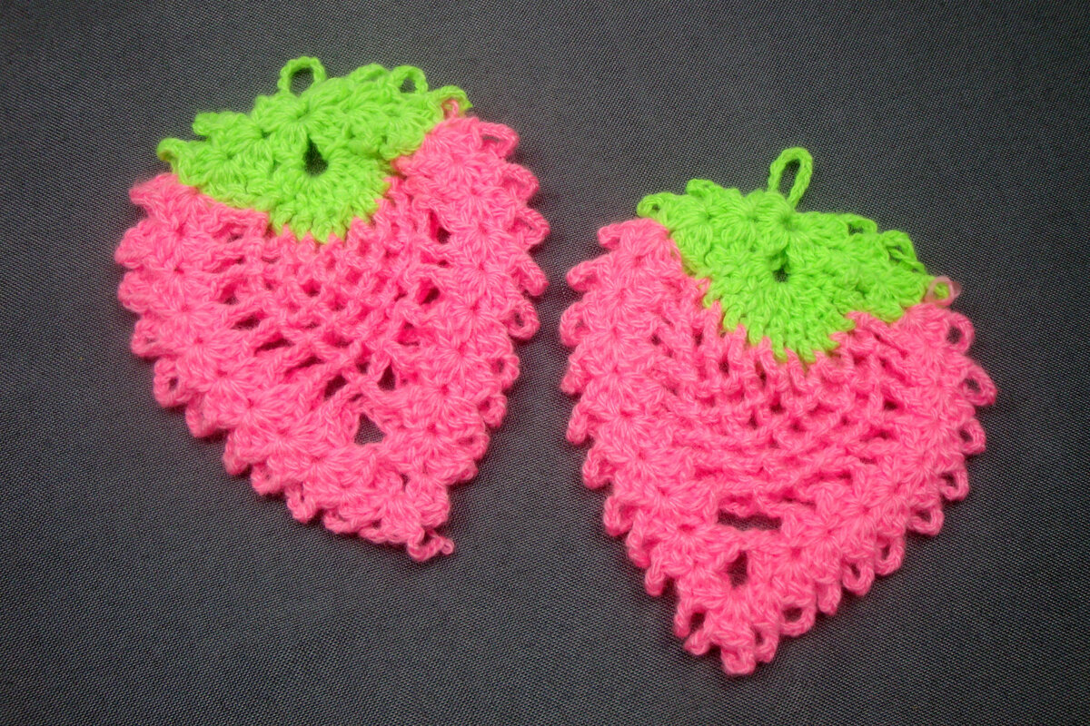 Фото моё, прихватки подарены мне. Радуют, красивые!