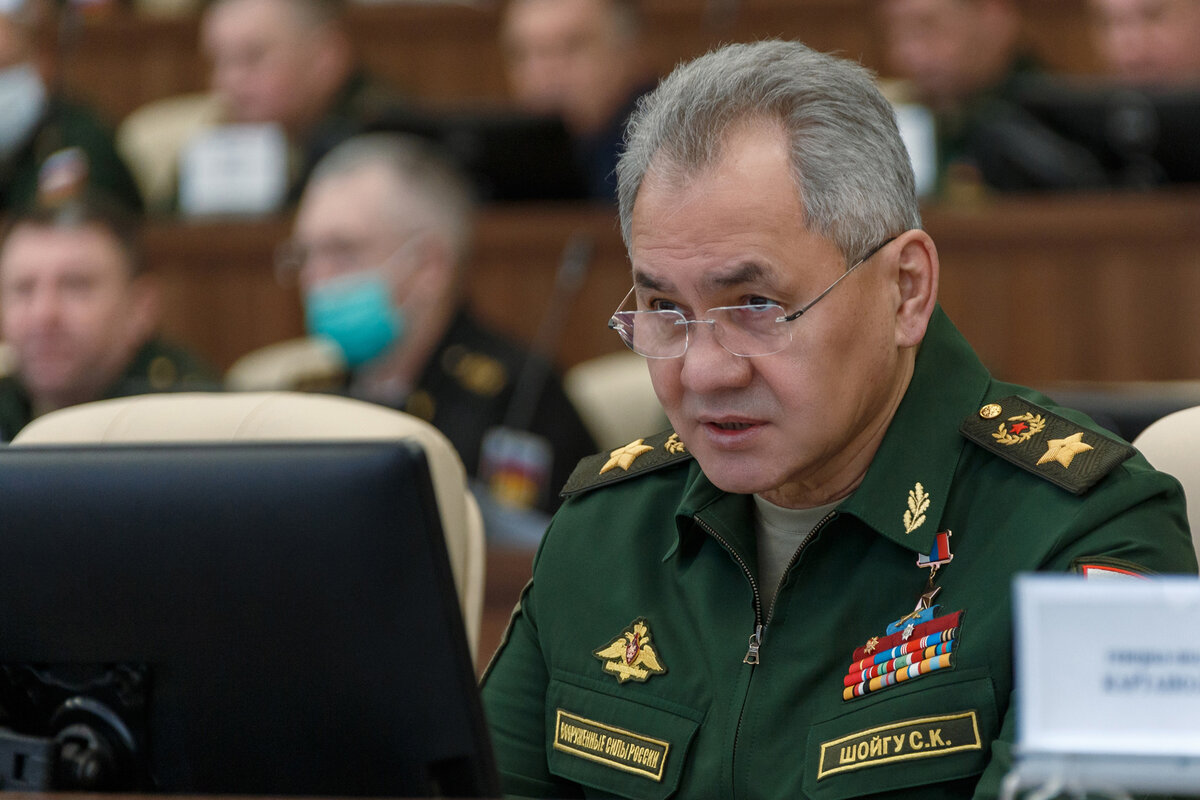 Министр обороны РФ Сергей Шойгу выступает во время оперативно-мобилизационного сбора руководящего состава Вооруженных сил РФ - Фото: АЛЕКСЕЙ ЕРЕШКО/ТАСС