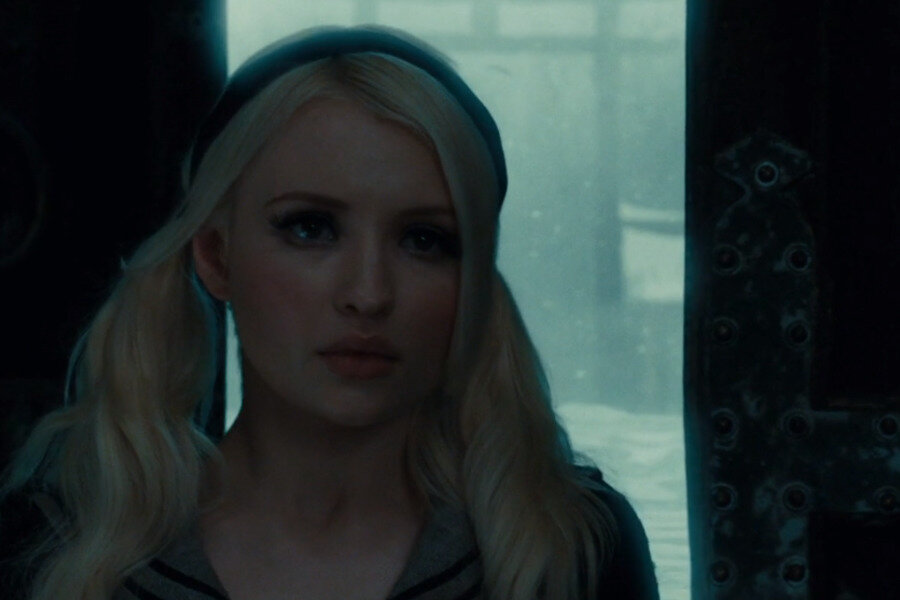 Кадр из фильма "Запрещённый приём"