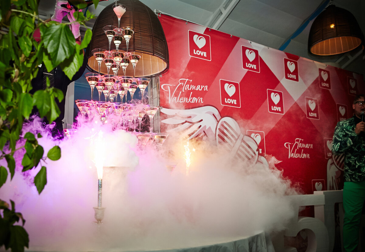 Фото автора / вечеринка ко Дню Рождения LOVE Радио