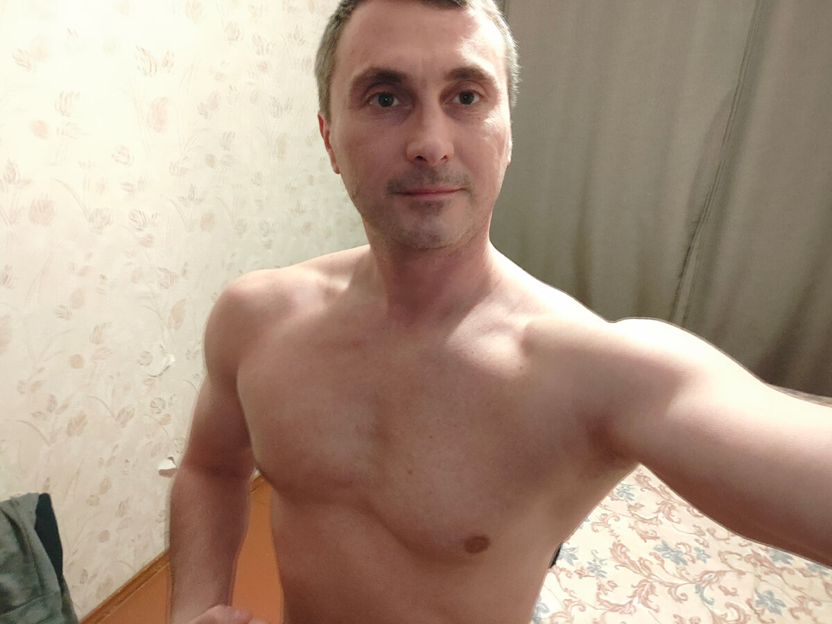 Пришёл с работы и делаю фото, а после пошёл заниматься