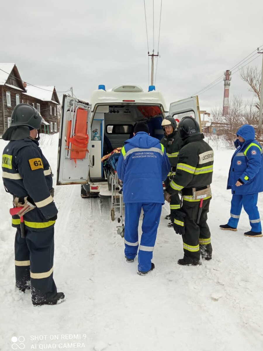 Пожарные ГКУ МО «Мособлпожспас» освободили из запертой квартиры  обездвиженного мужчину, который звал на помощь | ГКУ МО 