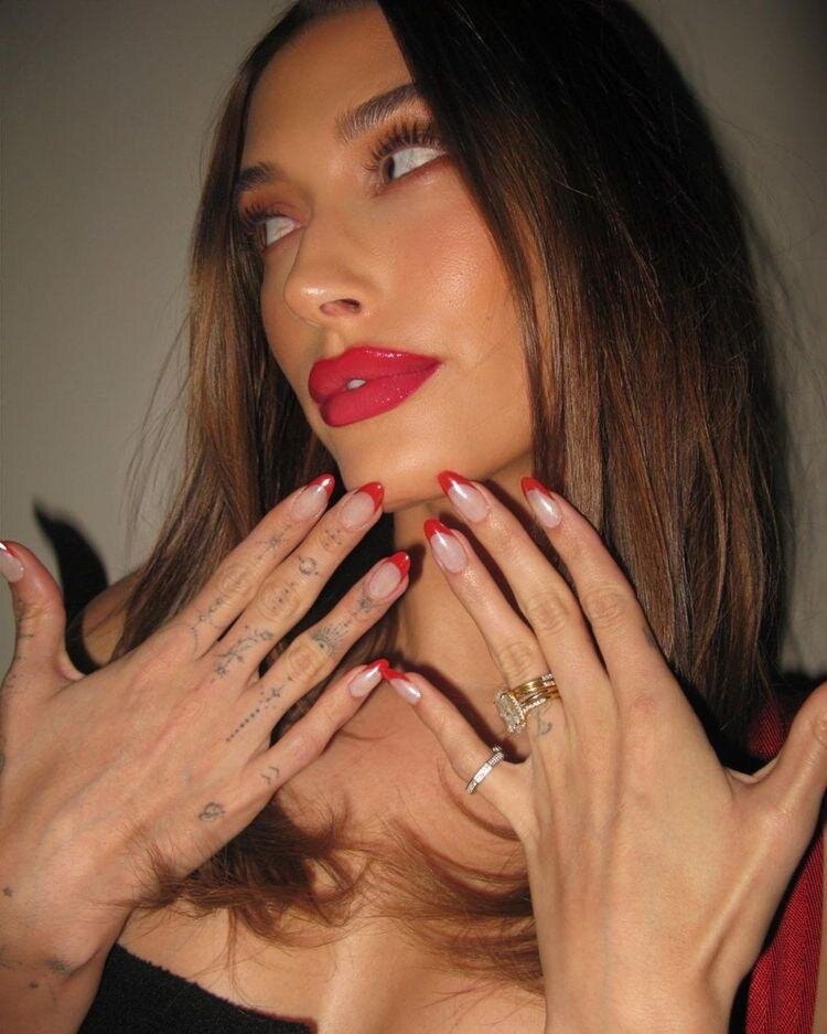    Хейли Бибер