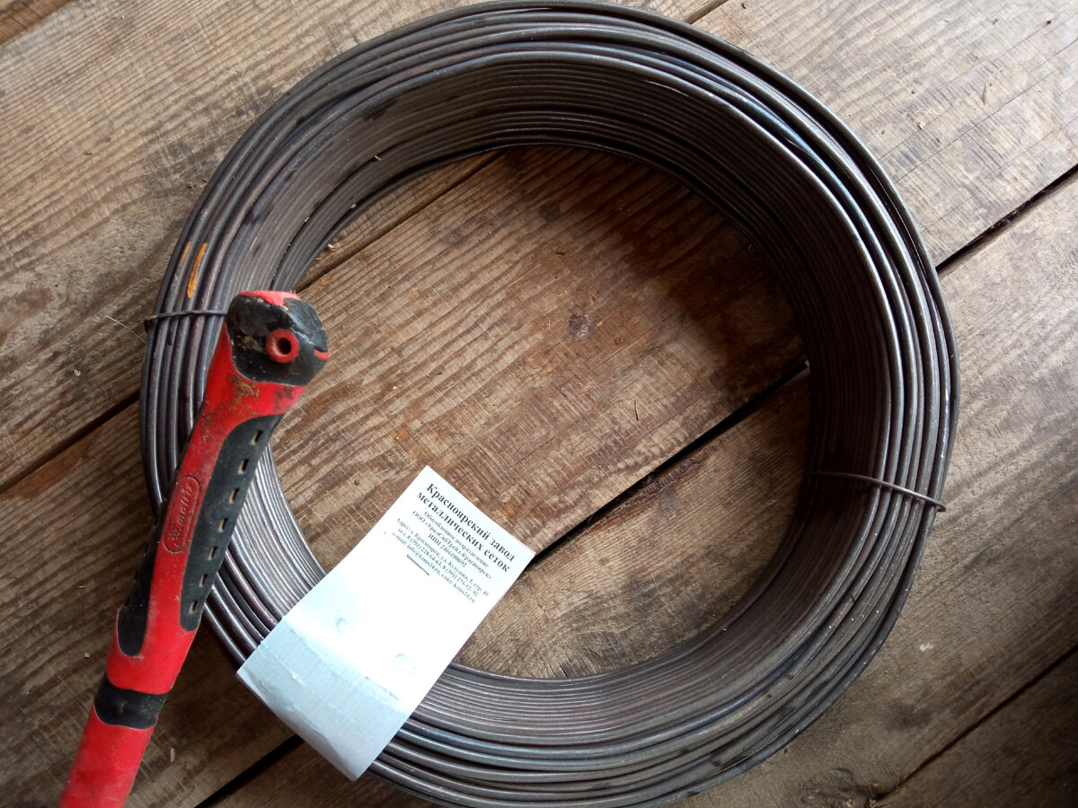 Для изготовления ручки потребовалась проволока