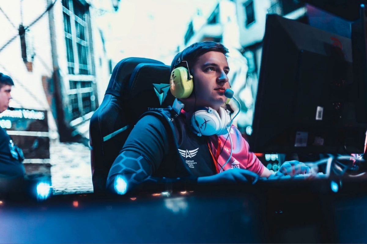     Максим riskyb0b Чуриков