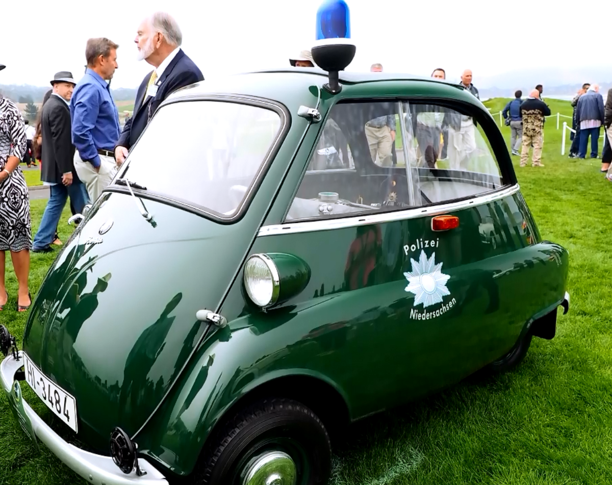 BMW Isetta Drag Racing