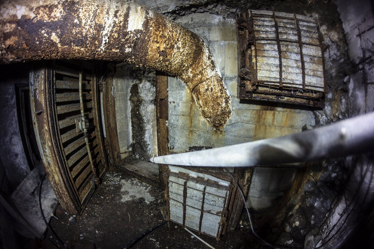 все давно проржавело.