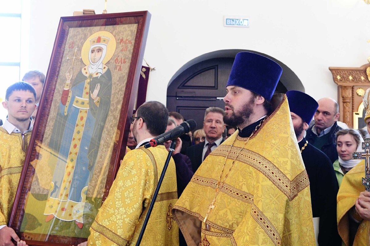 Икона святой Ольги. Фото из архива сайта Патриарха Московского и Всея Руси. https://foto.patriarchia.ru/news/osvyashchenie-moskovskogo-khrama-svyatoy-ravnoapostolnoy-knyagini-olgi-v-ostankine-2019-02-17/