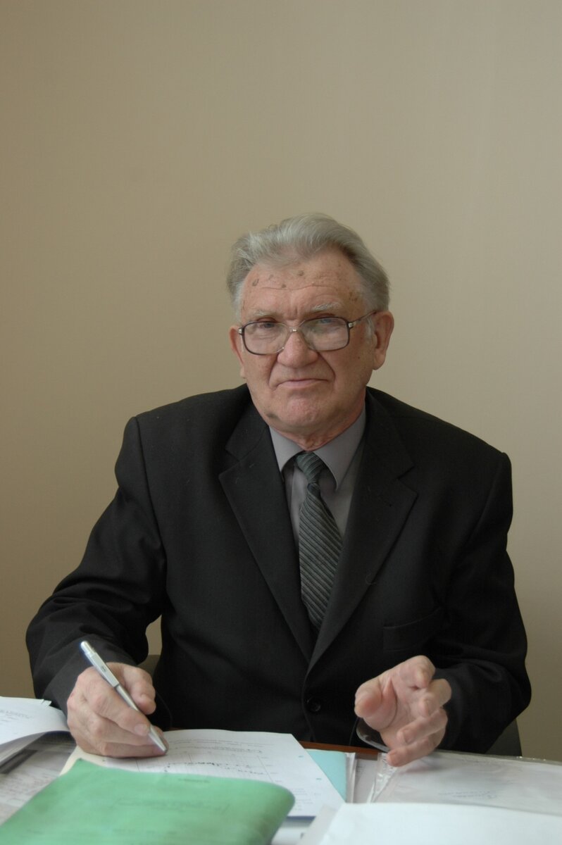 Ветеран Южно-Уральского государственного университета Владимир Иванович  Антоненко. Фото Валерия Захарова.	 