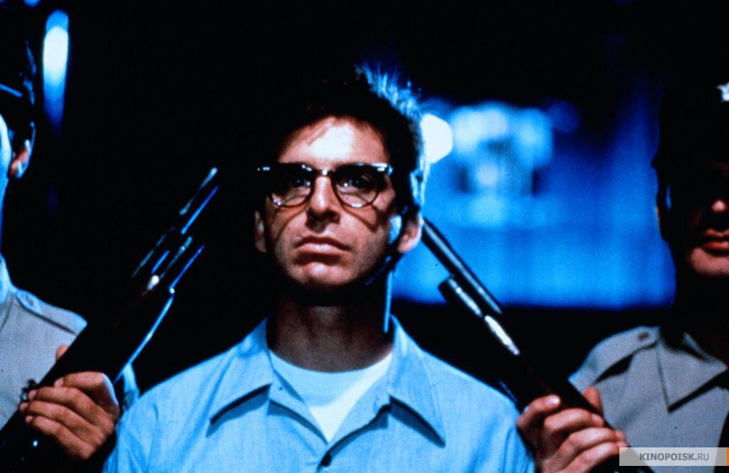 “Господи, живым мне из этого кошмара не выбраться, нужно что то решать!”