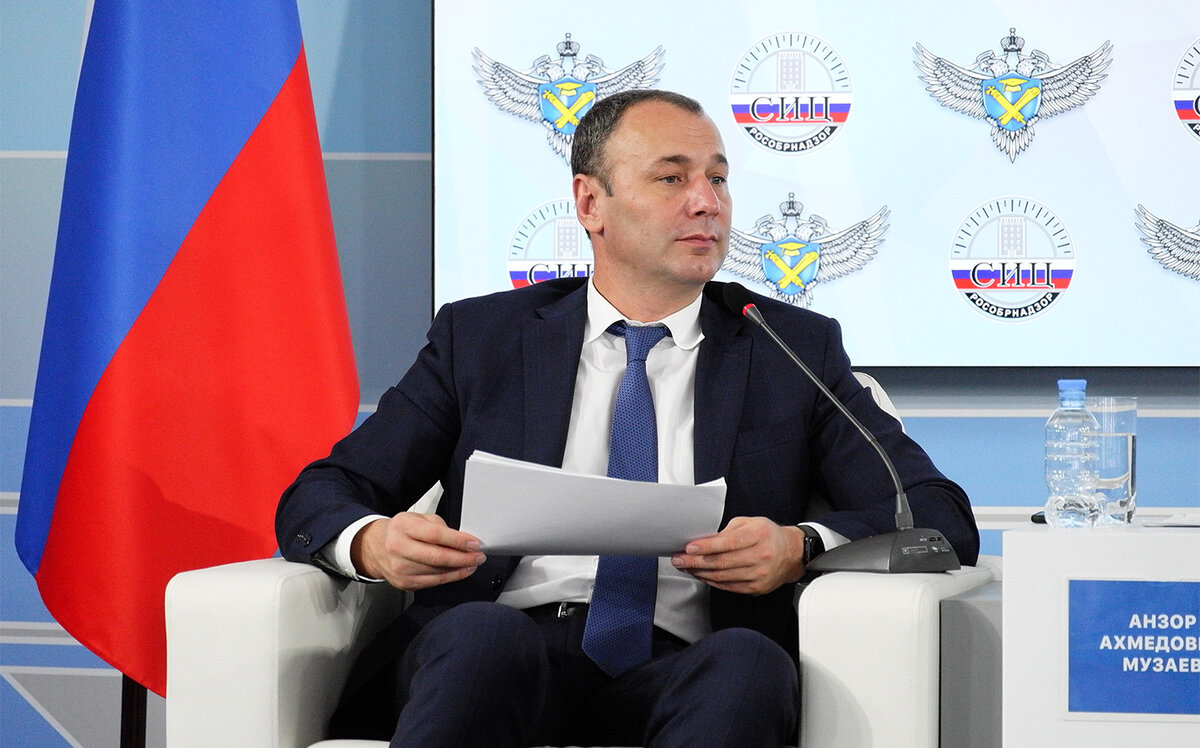 Анзор Музаев, глава Рособрнадзора. Источник: obrnadzor.gov.ru