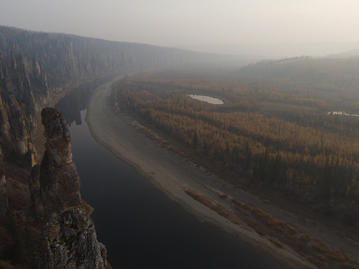 Как выглядит тайга во время пожара? Якутские просторы в дыму.