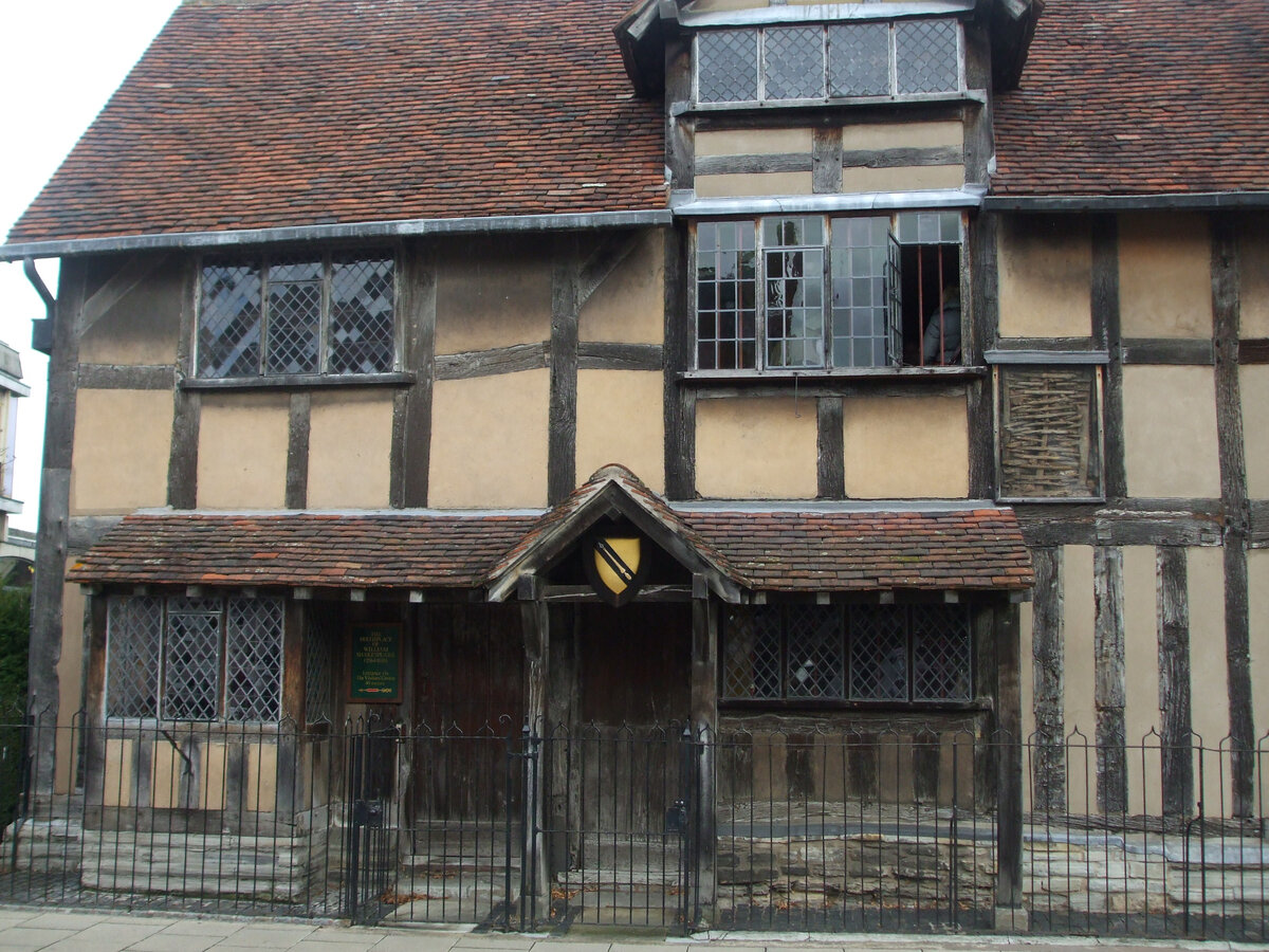 Дом, в котором родился Шекспир, - сейчас музей