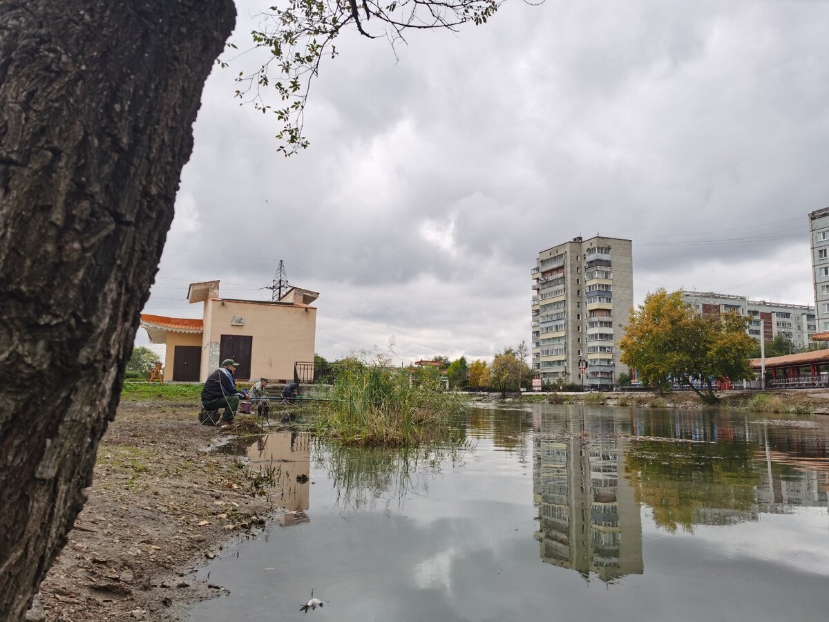 Местные тут любят рыбачить