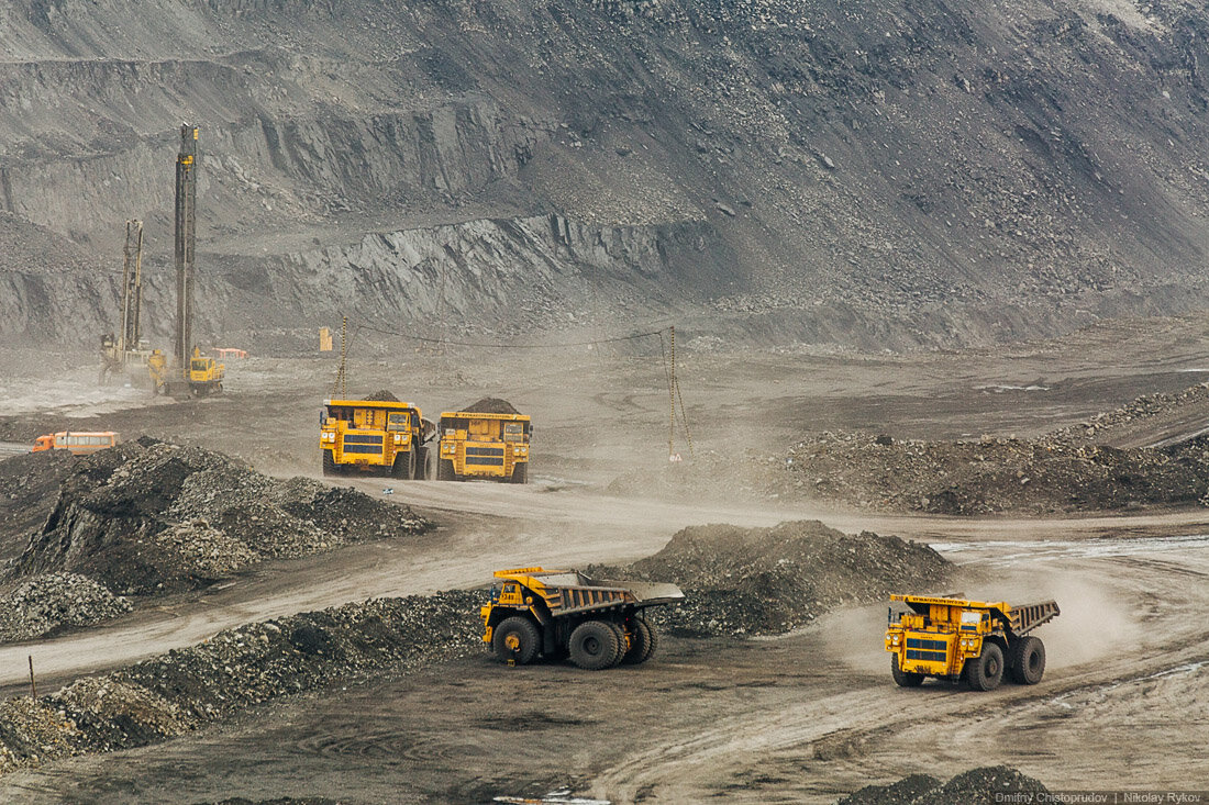 Белазы 220тонн