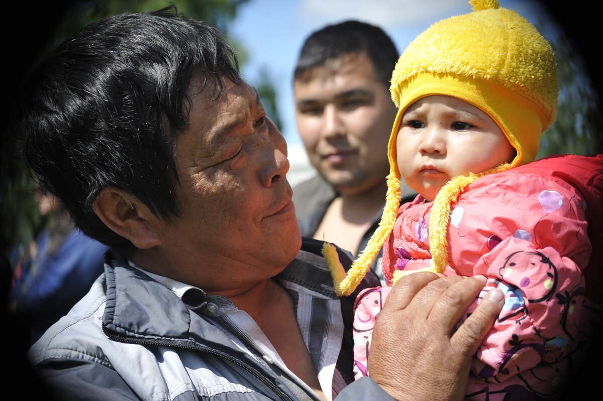 Юра с внучкой