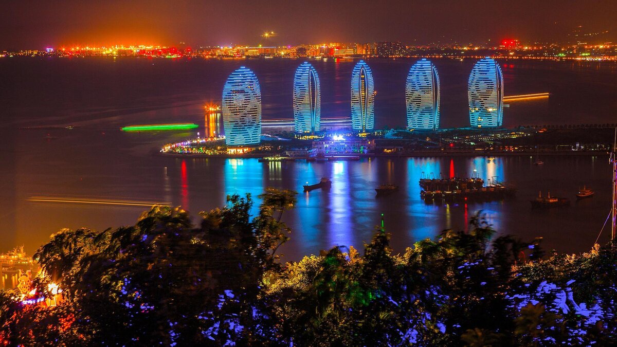 LED media facades Phoenix Island Resort Sanya