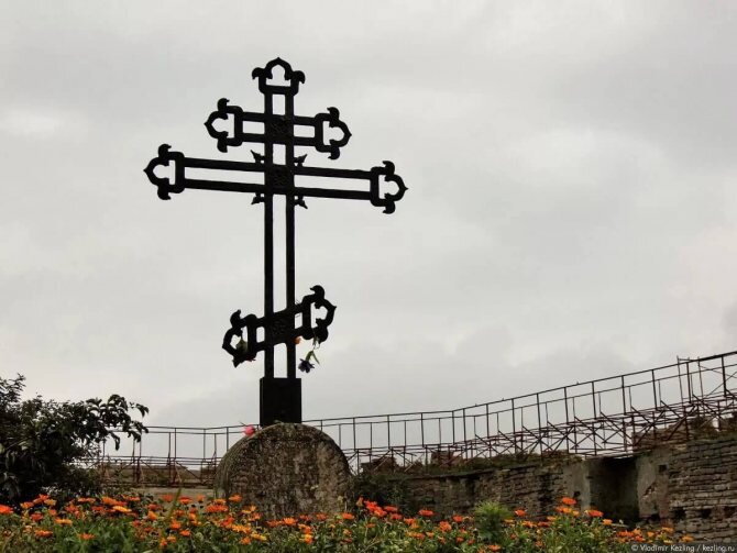 Могильный крест на могилу в Уфе