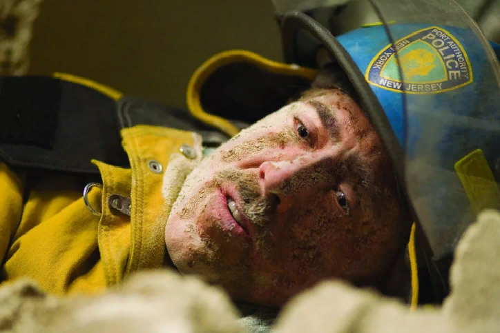 Кадр из фильма "Башни Близнецы",