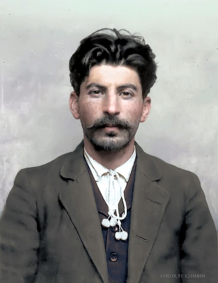 *Сталин в молодости*