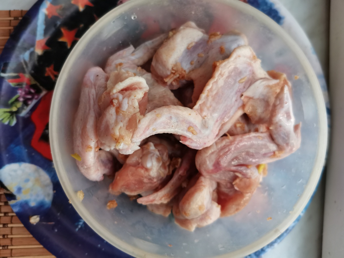 Можно взять любые части курицы.