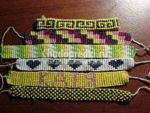 Плетение именных браслетов: пошаговая инструкция
