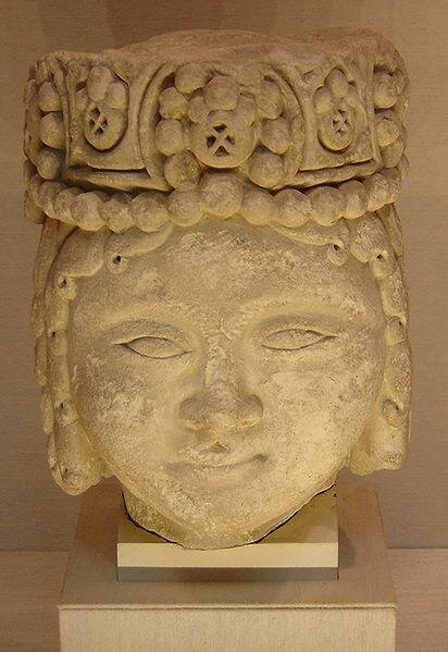 Голова мужчины из царской сельджукской династии. 12-13 века, Иран