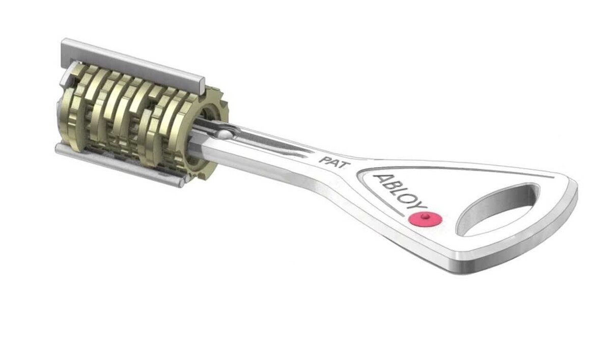 Первый  цилиндровый замок ABLOY был создан в Финляндии местным мастером Эмилем  Хенриксоном в далеком 1907-м году. Тогда он даже не мог подумать, что  через столетие его компания будет заслуженно считаться лучшим в мире  производителем решений в области запирания.
 
 Цилиндровые  механизмы продолжают сохранять существенные преимущества над замками  других типов, сохраняя свою актуальность и востребованность на рынке. В  основе цилиндров лежат многочисленные вращающиеся шайбы, расположенные  внутри корпуса, чем их больше, тем выше надежность. Отсутствие  каких-либо пружин делает замок максимально невосприимчивым к внешнему  воздействию, попаданию пыли, влаги, температурным перепадам. При этом  современные технологии позволяют проводить объединение замков в единые  мастер-системы. Последние предоставляют возможность разграничения прав  доступа к различным помещениям, включая удаленные, избавляясь от  необходимости иметь при себе большое количество ключей.
 
На сегодня все доступные решения компании ABLOY обладают совместимостью  для применения в мастер-системах. Это касается и механических, и  электромеханических моделей, и замков навесного типа. При необходимости  система позволяет включать в единый контур шкафы, отдельные ящики и  другие элементы, имеющие средства запирания ABLOY. При этом для  открытия/закрытия всех этих замков можно пользоваться единственным  ключом.
 
Например, в частных домах такая система позволит устанавливать права  доступа для членов семьи, открывать отдельные помещения для домашних  работников. Хозяин дома имеет доступ ко всем помещениям, его супруга  лишена доступа к оружейному сейфу или иным пространствам, дети не могут  попасть в рабочий кабинет или родительскую спальню. Персоналу же  ограничивается доступ входной дверью, помещениями хозяйственного  назначения и комнатами, в которых они могут появляться по своим  должностным обязанностям. При этом каждый человек в доме обладает  единственным ключом, но с индивидуальным набором прав доступа.
 
На сегодня мастер-системы от разработчиков ABLOY получили широкое  распространение на корпоративном уровне, обеспечивая управление правами  доступа в крупных компаниях, государственных службах, гостиницах,  учреждениях здравоохранения, банках и так далее. Например, директор  обладает мастер-ключом с доступом к любому из помещений под замком.  Руководители подразделений имеют доступ ко всем кабинетам и помещениям  по своему заведованию, рядовые сотрудники только от собственного  кабинета и бытовых помещений. Такая схема позволяет отказаться от  изготовления, использования и гранения огромного количества ключей,  поддерживая при этом четкость иерархии доступа.
 
Применение мастер-систем возможно даже в многоквартирных жилых домах,  объединяя в одном ключе функции открывания входной двери подъезда, двери  на этаж, самой квартиры и для открытия почтового ящика. При этом  попасть при помощи ключа в чужую квартиру или ящик для почты не  представляется возможным. Как результат, у жильца есть единственный  ключ, но доступ ко всем существующим замкам, удобно, доступно и просто.
 
Высокая степень универсализма, заложенная разработчиками финской  компании в свои мастер-системы, делает их востребованными, и в  корпоративном сегменте, и у частных покупателей. Качество изготовления  элементов допускает как наружный монтаж, так и установку внутри зданий.  Даже в сильный мороз или при непосредственном контакте с атмосферными  осадками замки сохраняют работоспособность.
 
Достоинством мастер-систем выступает возможность их построения на основе  уже существующих на объекте замков, экономя на необходимости смены всех  элементов. В нее возможно интеграция врезных, накладных, навесных  замков, средств запирания шкафов механического или электромеханического  типа. Модельный ряд личинок ABLOY предоставляет потенциальным  покупателям возможность выбора решений с любым уровнем устойчивости к  взлому.
 
Для любой системы основополагающим элементом является безопасность  ключей. Именно поэтому изготовление ключей возможно только в  авторизованных центрах и при соблюдении установленной процедуры,  полностью исключающей риск подделки злоумышленниками. Изготовление  мастер-систем ведется под заказ, и только владелец, обладающий  специальной картой, выдаваемой при продаже, обладает возможностью  заказать новый ключ.
 
Каждая карта несет в себе зашифрованный ключ, разработанный  специалистами ABLOY, и надежно защищенный от взлома. Каждый код уникален  и не может повторяться. Именно на основе этого кода возможно  изготовление дополнительных ключей, масштабирование системы или другие  манипуляции с мастер-системой.
 
Изготовление под заказ позволяет в каждом конкретном случае подобрать  конфигурацию мастер-системы под персональные требования заказчика.  Специалисты нашей компании ПРО-ЛОКС в случае необходимости помогут с  подбором оптимальных решений, гарантирующих удобство, безопасность и  надежность функционирования.
 
Создание высокоэффективных средств запирания основе инновационных  технологий каждодневная работа компании ABLOY, поэтому выбор ее в  качестве партнера, станет оптимальным решением в любой ситуации.