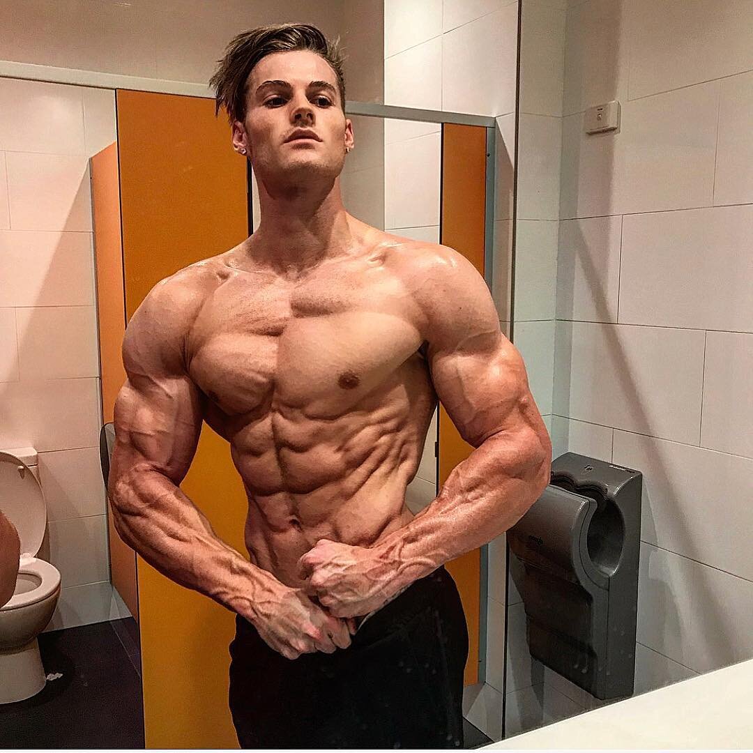 Источник фото: https://madnessmedia.net/wp-content/uploads/2018/03/28434661_1438985759546748_5021889505825652736_n.jpg