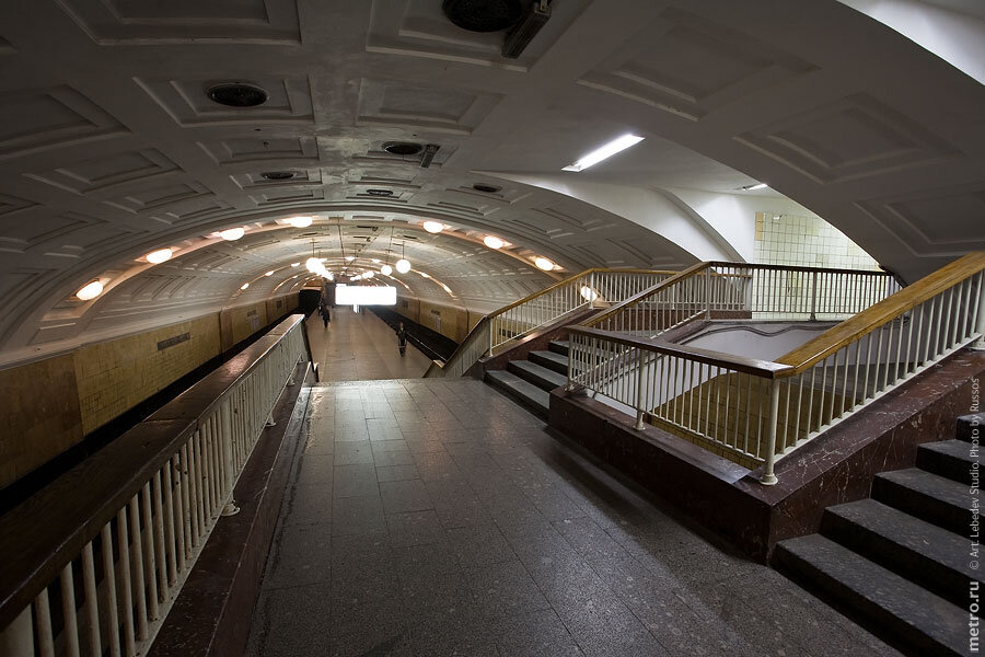 Библиотека им ленина метро выходы