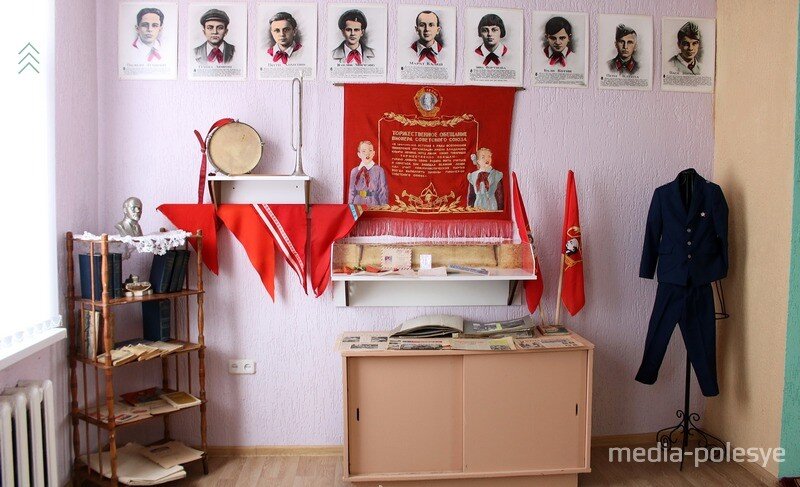 https://media-polesye.by/files/field/image/pionerskiy_ugolok.jpg