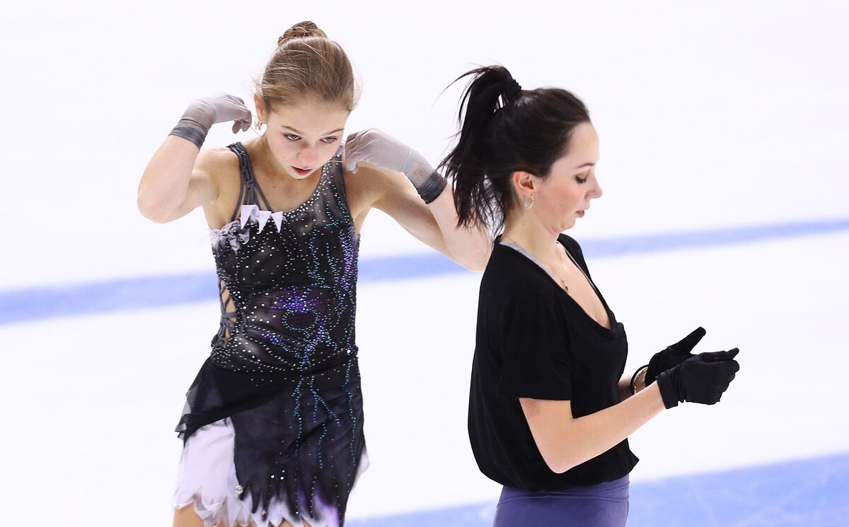 Александра Трусова и Елизавета Туктамышева. Источник фото: Sport24