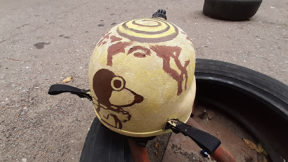 Рисунки на шлемах — особенности нанесения