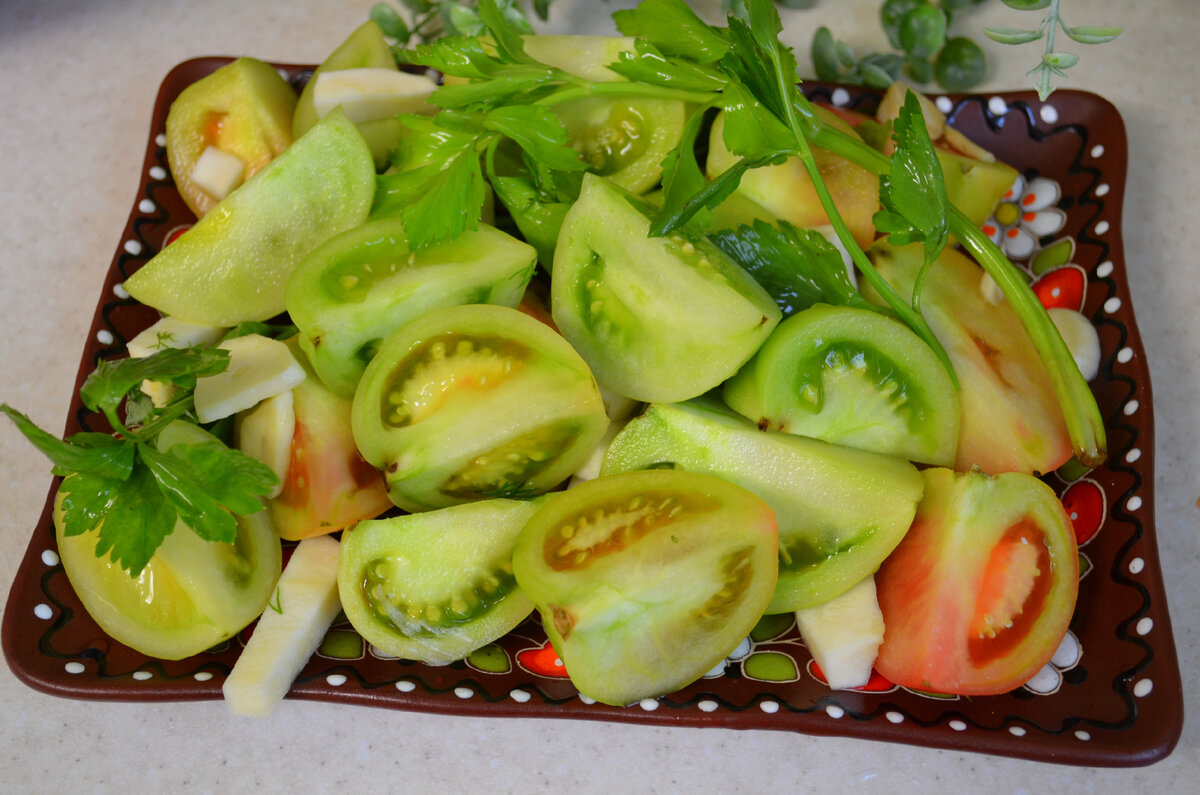 салат с зелеными помидорами без уксуса | Дзен